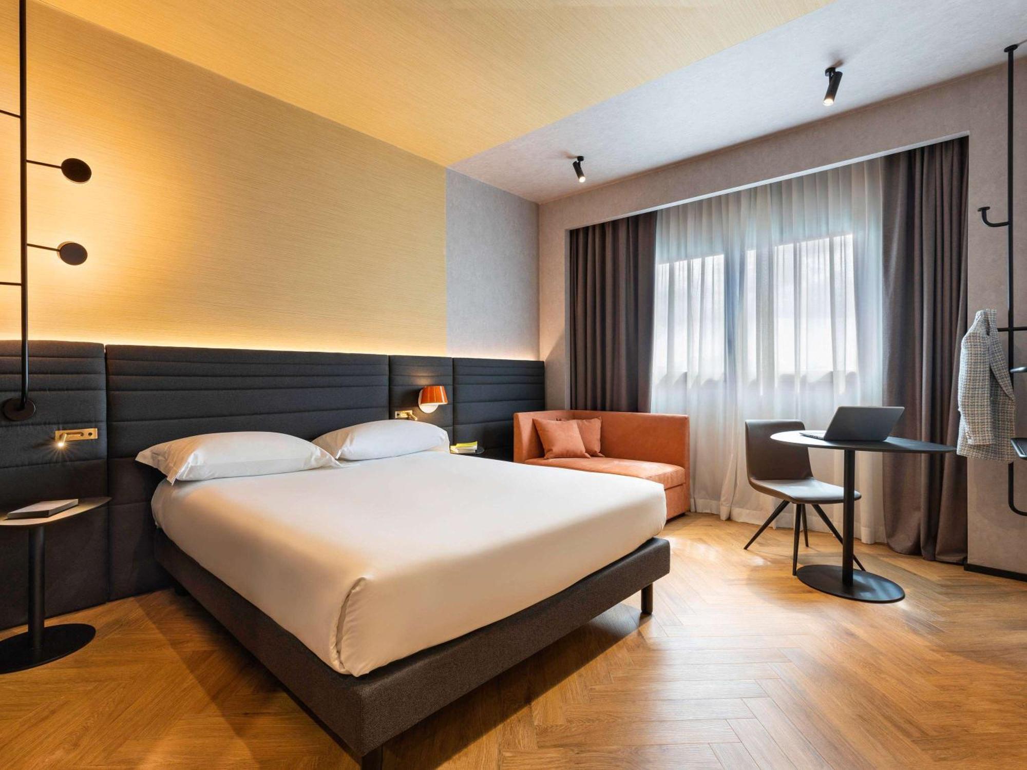 Novotel Caserta Sud Bagian luar foto
