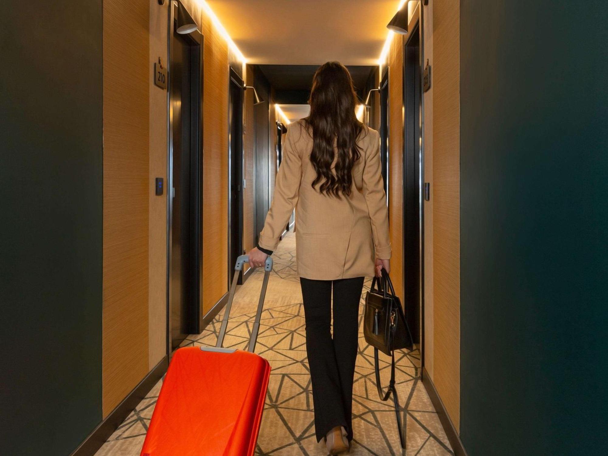 Novotel Caserta Sud Bagian luar foto