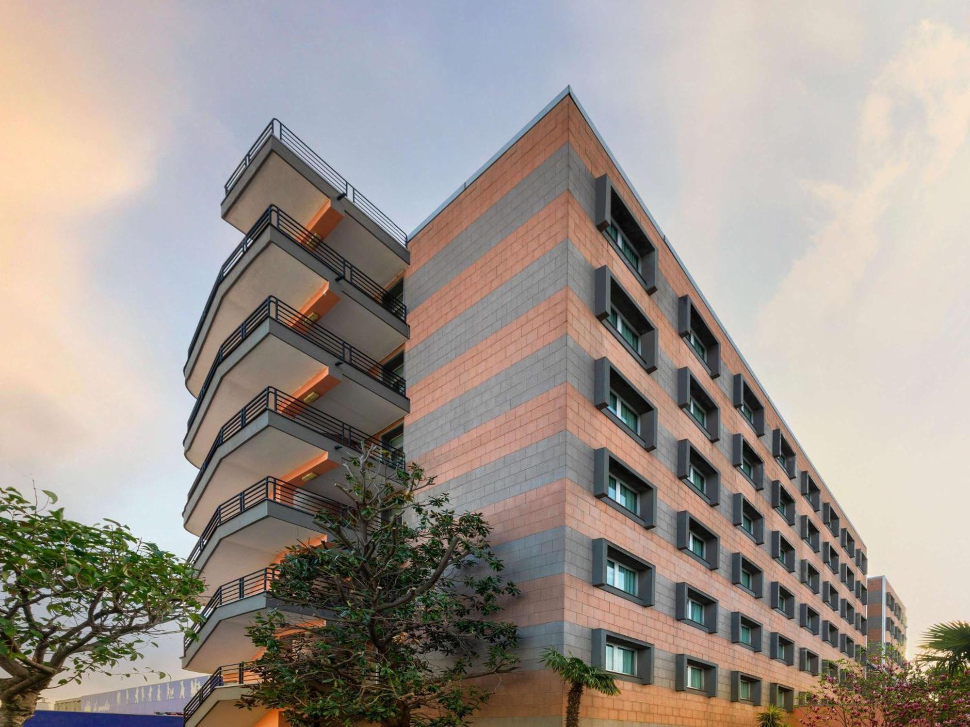 Novotel Caserta Sud Bagian luar foto