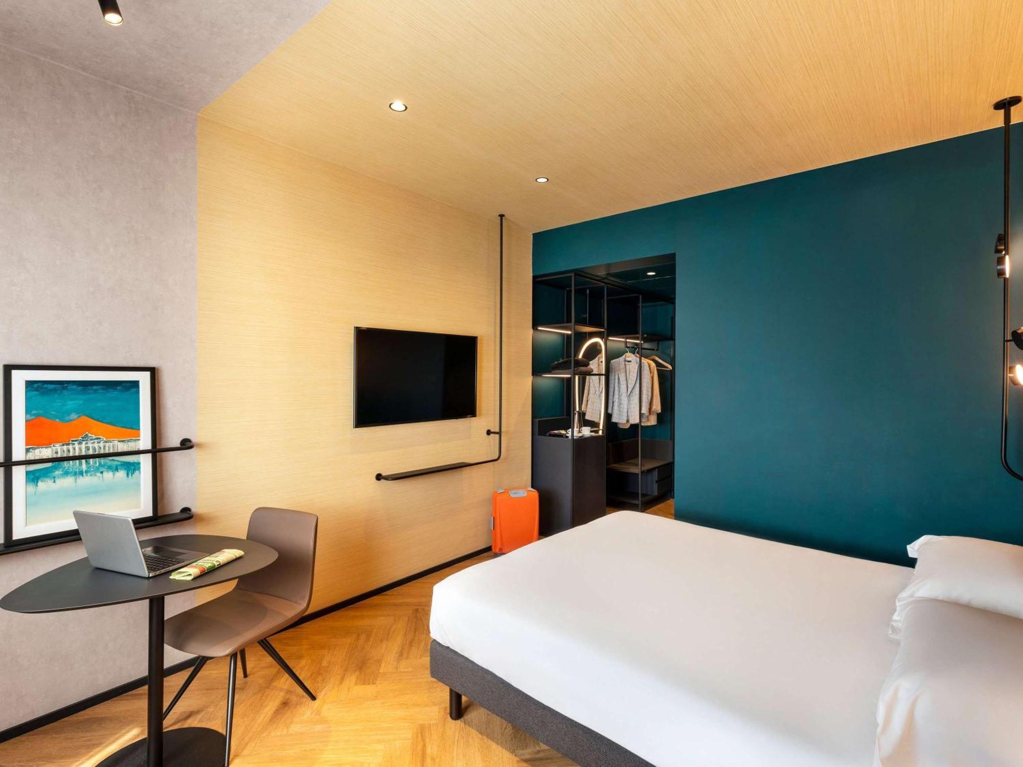Novotel Caserta Sud Bagian luar foto