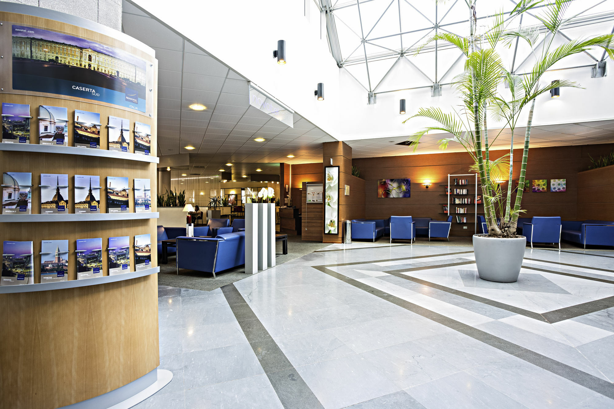 Novotel Caserta Sud Bagian luar foto