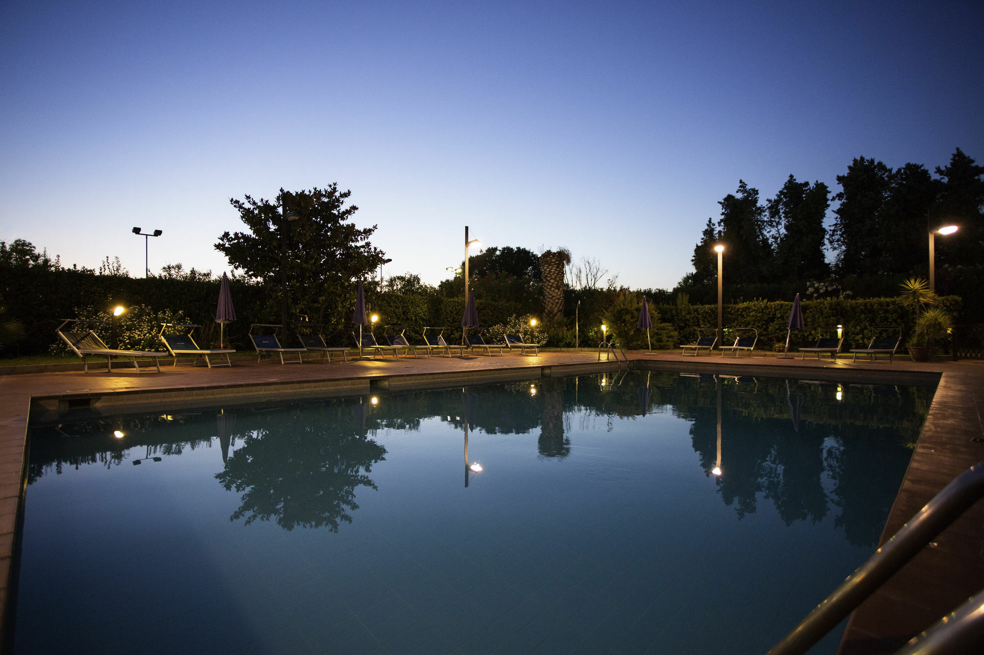 Novotel Caserta Sud Bagian luar foto