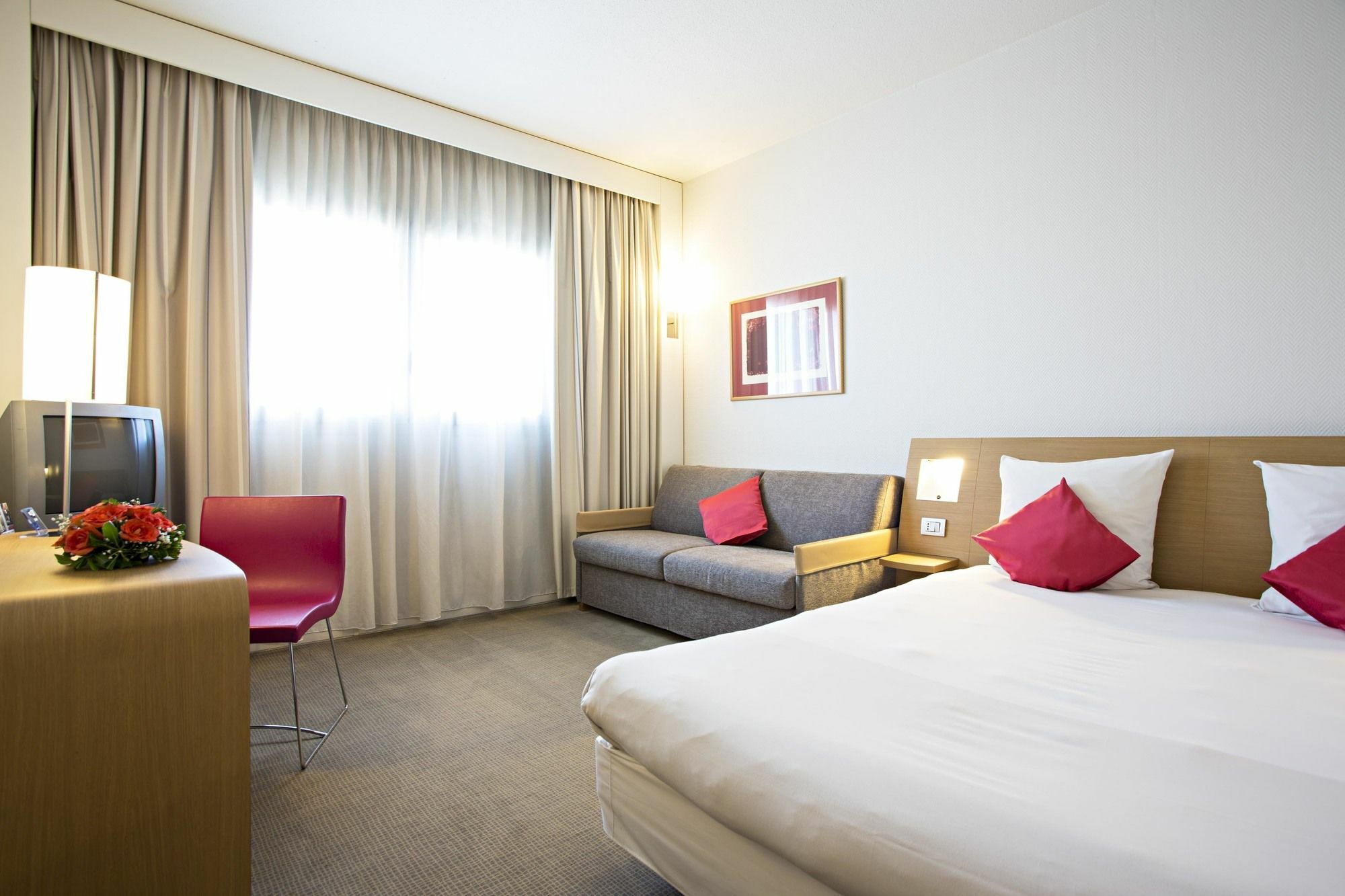 Novotel Caserta Sud Bagian luar foto